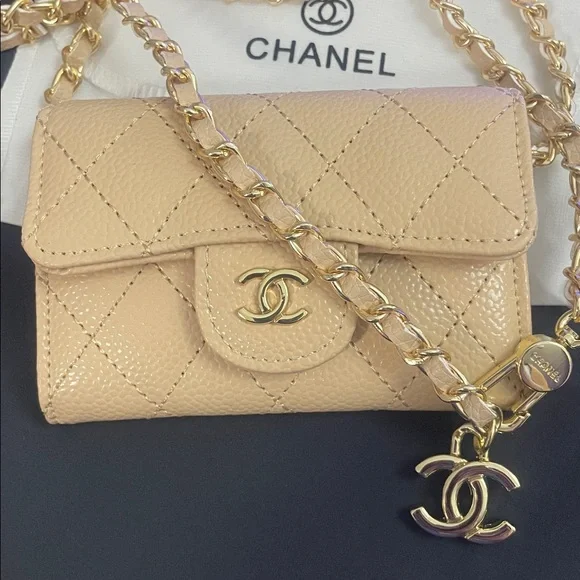💕Chanel beige tan Mini wallet Quilted Bag with Gold Chain Vegan Leather - Picture 5 of 13